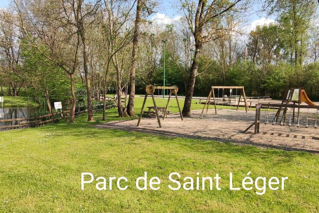 Gite La Metairie, Au Calme A La Campagne Villa Saint-Seurin-de-Palenne Eksteriør billede